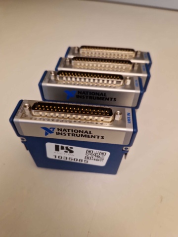 1035085-1 NI-9361 Input modules 4 pcs
