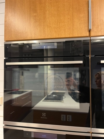 1077604-1 Electrolux steam oven