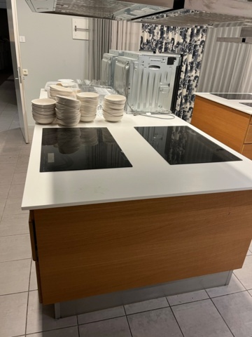 1048201-3 Built-in kitchen island, longer