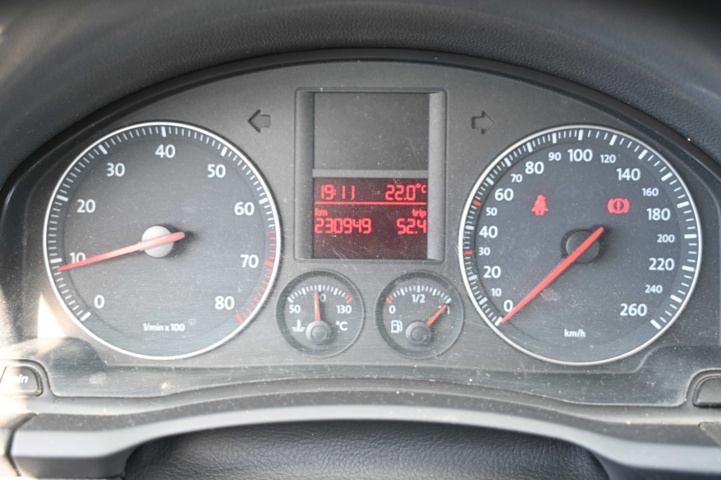 1031401-17 Volkswagen Golf 5-doors 1.6 - 2006