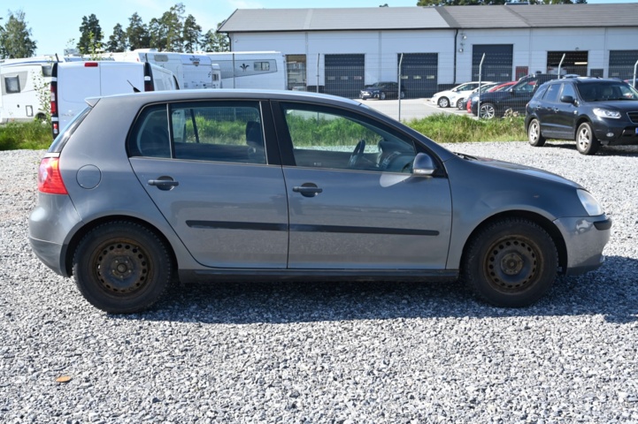 1031401-3 Volkswagen Golf 5-doors 1.6 - 2006