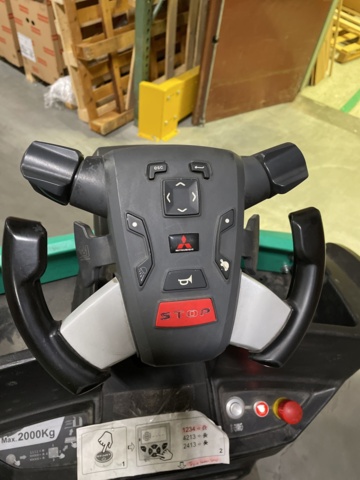 998717-9 Mitsubishi Train