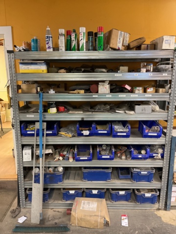 1060731-13 Shelves with screw, nut accessories