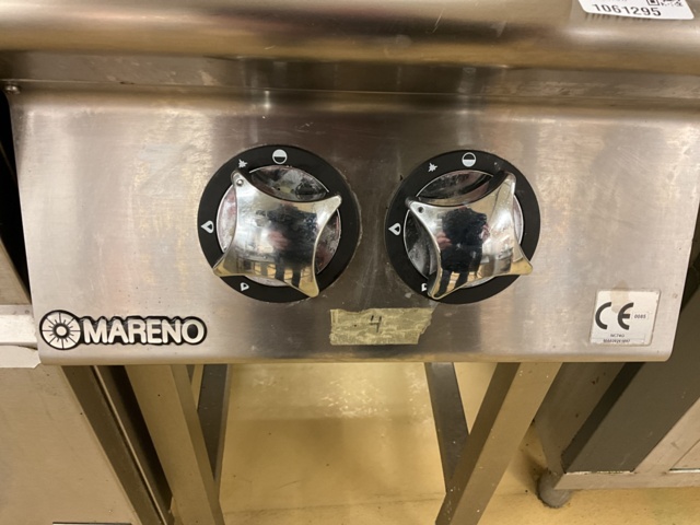 1061295-3 Mareno gas stove with two plates