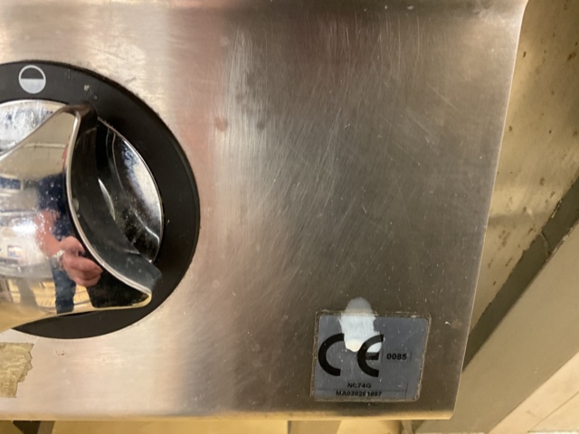 1061295-4 Mareno gas stove with two plates