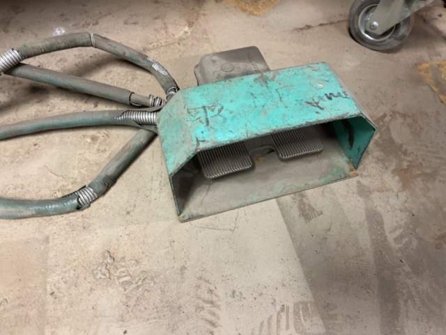 1060756-4 Motorized round roller 150x113 cm