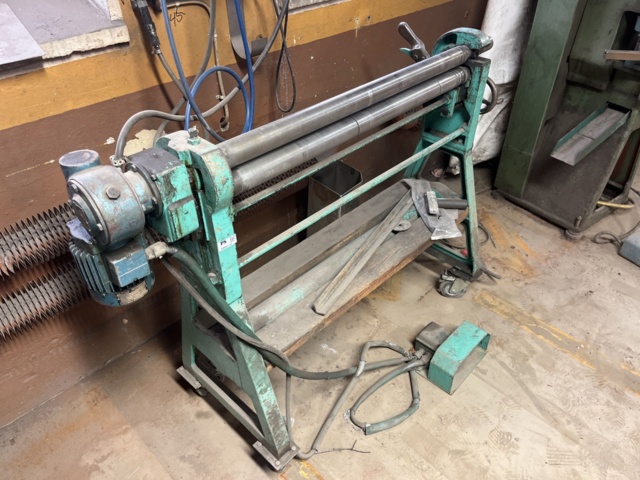 1060756-3 Motorized round roller 150x113 cm