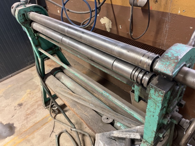 1060756-2 Motorized round roller 150x113 cm