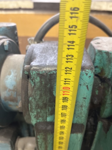 1060756-9 Motorized round roller 150x113 cm