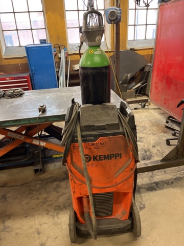 1060772-3 Kemppi 253R Mig-Welder