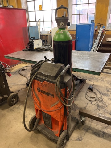 1060772-6 Kemppi 253R Mig-Welder