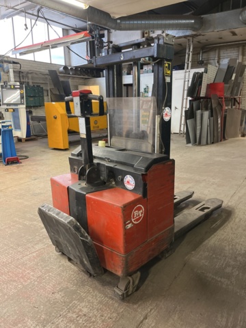 1060808-4 Track stacker, BT LSV 1000/11