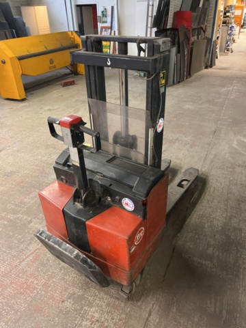 1060808-6 Track stacker, BT LSV 1000/11