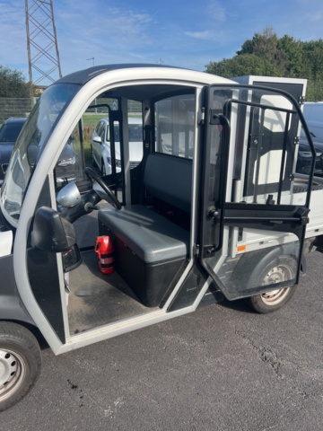 1050267-18 Electric vehicle Garia Utility U21 -2016