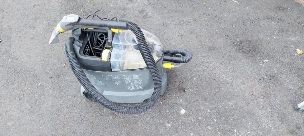 1078259-6 Kärscher PUZZI 8/1 C Car upholstery cleaner