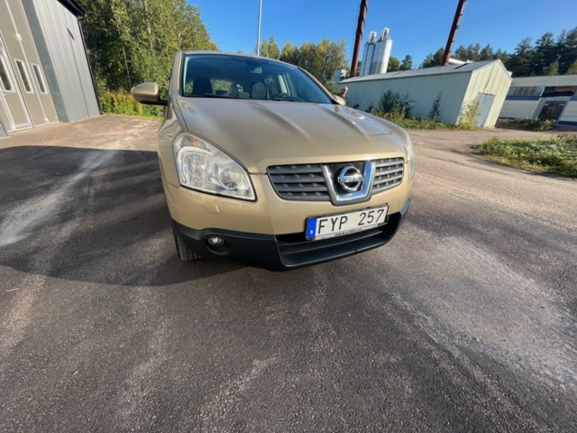 1078260-10 Nissan Qashqai 2.0 2WD - 2007