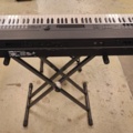 1048160-1 Piano, Yamaha CP4