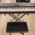 1048160-3 Piano, Yamaha CP4