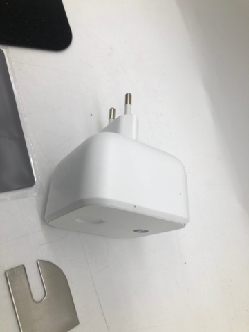 1074846-10 Yale Doorman L3 Flex Black - Shipping included