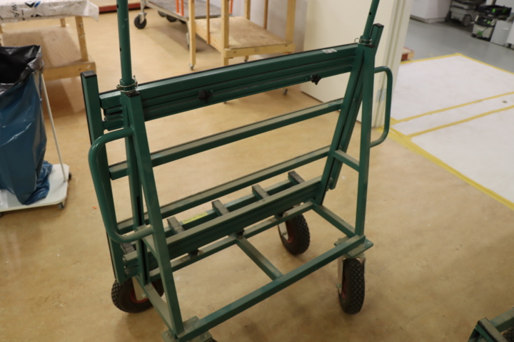1033788-5 Window trolley medium size