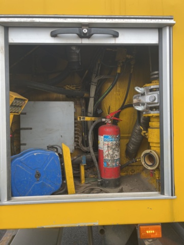 1023501-28 Combi suction truck Scania P400 6x2 12.7 Automatic, 108028 km 400hp, 2011