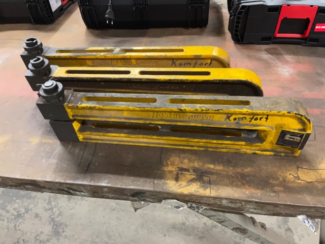 1079083-1 Puncher, Raskin Suisse