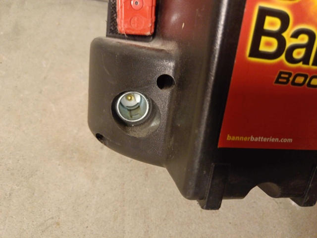 999946-4 Start booster Banner 12/24V Start truck Evo Max