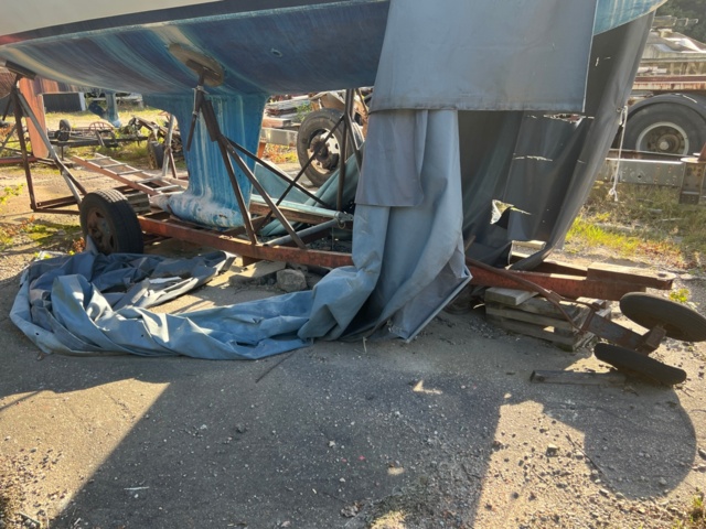 524476-23 Sailboat Maxi 77 Rep. object