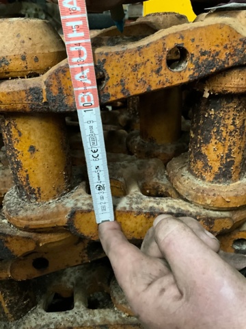 1061331-6 Drive chain Cat D5