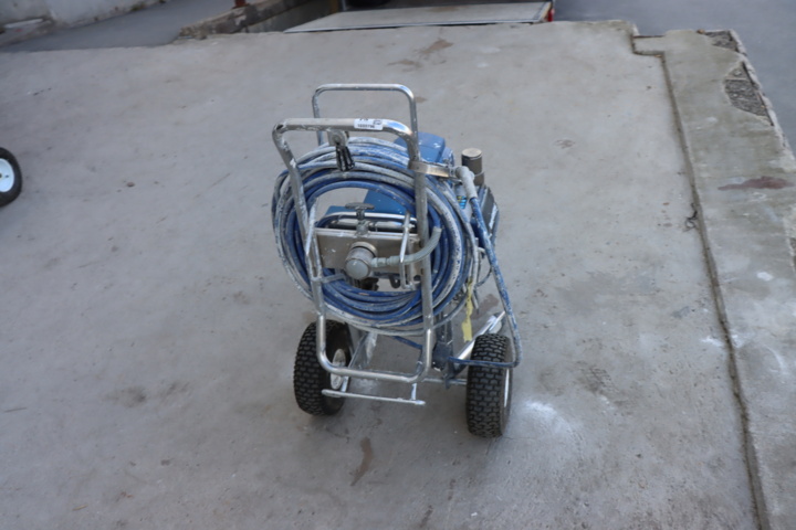 1033796-6 Paint Sprayer Graco Ultra Max 795 Pro Ccntractor "New Serviced"