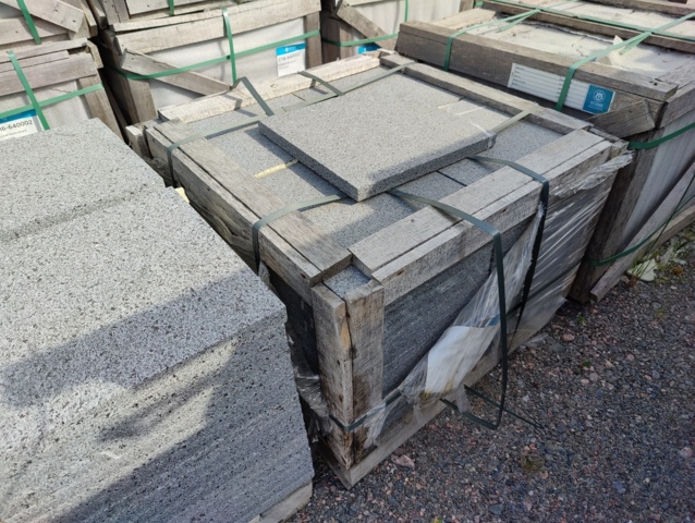 1079908-4 Granite slab Porto Olive gray 400x400x30 10.88 m2
