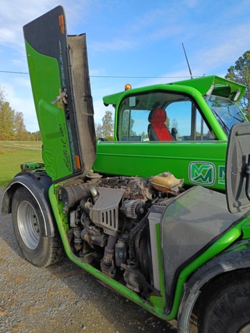 929331-57 Telescopic loader MERLO P28.8TOP - 2014