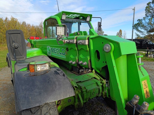 929331-67 Telescopic loader MERLO P28.8TOP - 2014