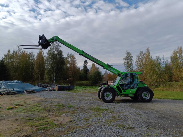 929331-80 Telescopic loader MERLO P28.8TOP - 2014