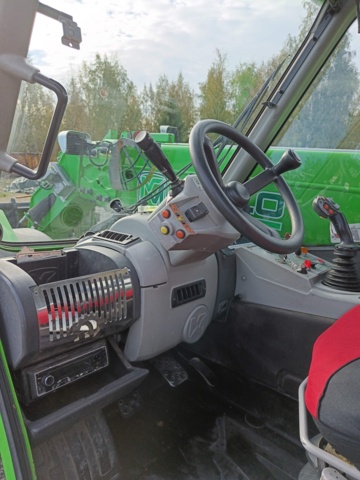 929331-85 Telescopic loader MERLO P28.8TOP - 2014