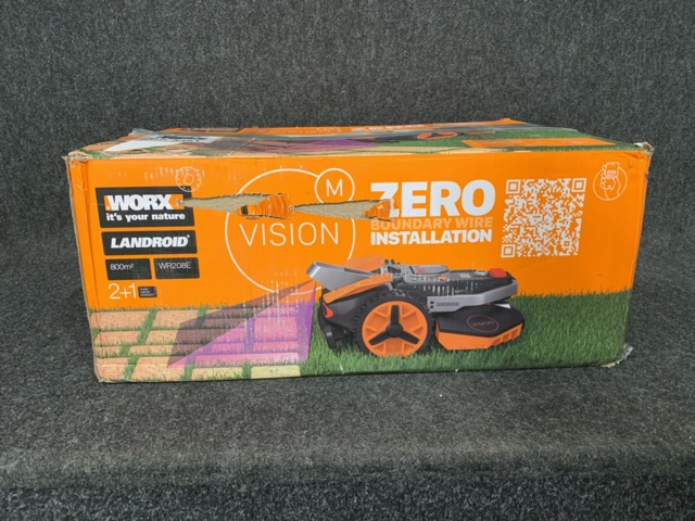 1078165-3 Robot lawnmower WORX Landroid Vision M800