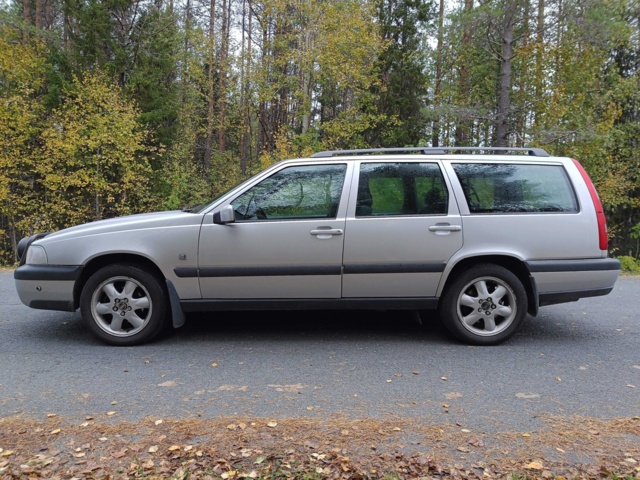 929332-2 Volvo V70 XC 2.4 T AWD - 1999