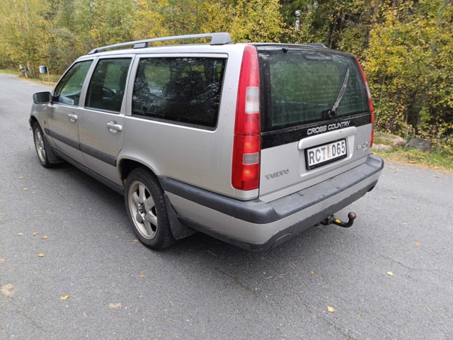 929332-3 Volvo V70 XC 2.4 T AWD - 1999