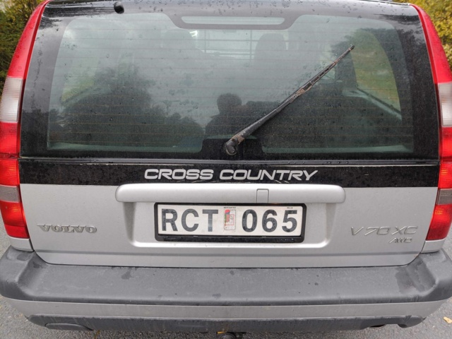 929332-33 Volvo V70 XC 2.4 T AWD - 1999