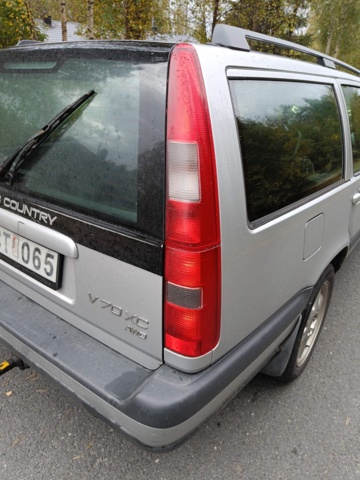 929332-34 Volvo V70 XC 2.4 T AWD - 1999
