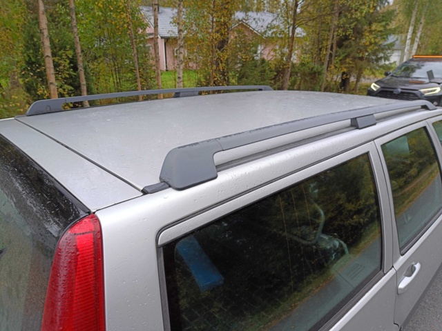 929332-35 Volvo V70 XC 2.4 T AWD - 1999