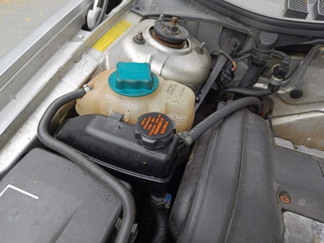 929332-48 Volvo V70 XC 2.4 T AWD - 1999