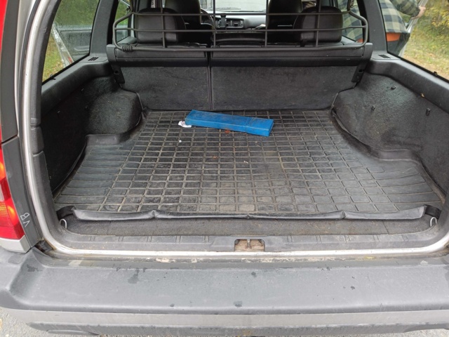 929332-50 Volvo V70 XC 2.4 T AWD - 1999