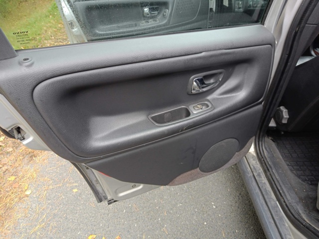 929332-57 Volvo V70 XC 2.4 T AWD - 1999