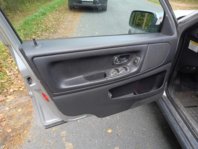 929332-63 Volvo V70 XC 2.4 T AWD - 1999