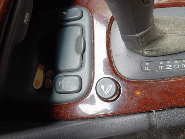 929332-71 Volvo V70 XC 2.4 T AWD - 1999