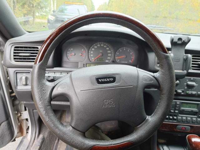 929332-74 Volvo V70 XC 2.4 T AWD - 1999