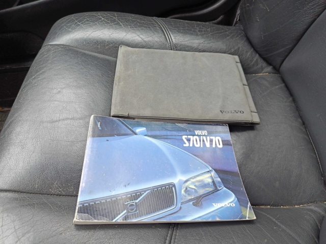 929332-81 Volvo V70 XC 2.4 T AWD - 1999