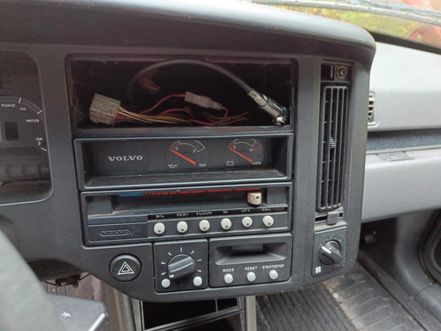 929333-74 Volvo 480 1.7 -1987