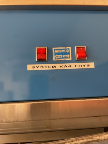 998754-4 Double freezer with disconnected compressor